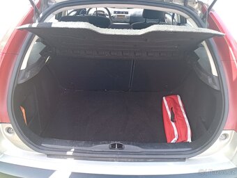 Citroen C4 1.4 16V 65Kw - 9