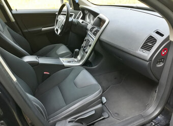 Volvo XC60 120kW, automat 6q 4x2 - 9