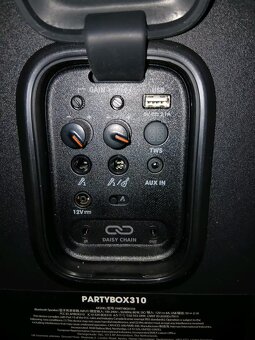 JBL 310 - 9