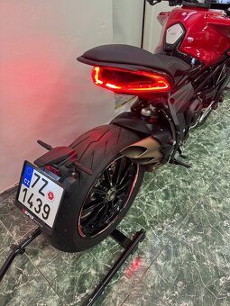 MV Agusta Dragster 800R 1. maj DPH 1980km - 9