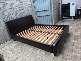 Prodám manželskou postel + Matraci ZDARMA - 9