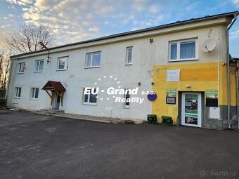 Prodej areálu s byty, obchody a skladem v Rumburku - 9