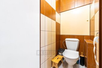 Prodej částečně rekonstruovaného, prostorného OV bytu 3+1, 6 - 9