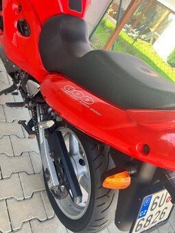 Suzuki GSX600F Katana - 9