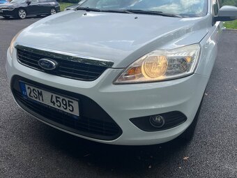 PRODÁM FORD FOCUS Mk2 po faceliftu 1.6 74kW combi - 9