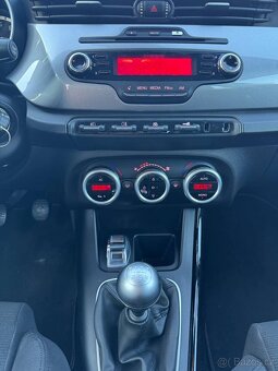 Prodám Alfa Romeo Giulietta 1.4 T benzin 2012 - 9