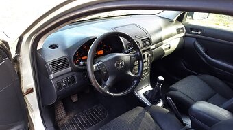 toyota avensis 2.0 D4D. r.v. 2009 - 9