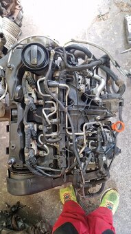 VW škoda motor CFGB 125kW rv 2013 162 tis km nově - 9