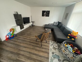 Prodej RD 300m2 - 3 bytové jednotky + garáž, zahrada - 9