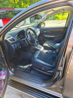 Mitsubishi L200 - 9