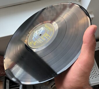 Iron Maiden – Somewhere In Time - 9