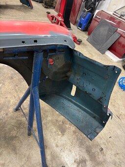 Predni blatniky w114/w115 - 9