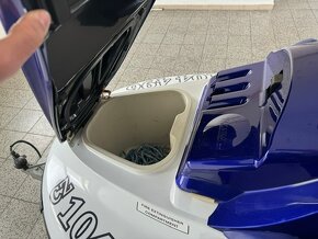 Vodní skůtr Yamaha 1200GP bez vleku - 9