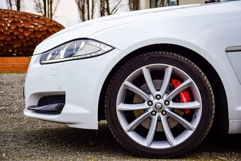 Jaguar XF Sportbrake - 9
