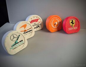 F1 týmy stolní hodiny, 3D tisk, ferrari, redbull, Mclaren, M - 9