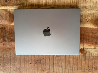 Macbook Pro 14" M3 - 9