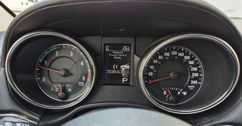 JEEP GRAND CHEROKEE 3.0CRD 177KW DVD FULL VÝBAVA TAŽNÉ ZAŘ - 9
