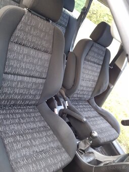 PEUGEOT 307 SW 2.0HDi - 9
