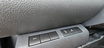 Peugeot 5008 1.6Turbo Automat, 1. majitel bez koroze - 9