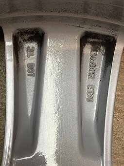 5x130 r20 original VW - 9