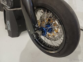 Suzuki RMZ 450 Supermoto - 9