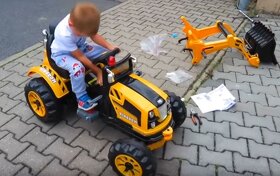 Nový elektrický traktor - velká kola - 9