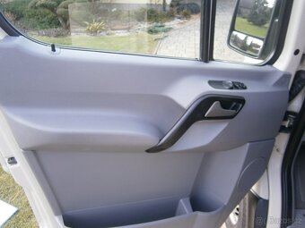 MERCEDES SPRINTER 319 CDI BUS 9 MÍST AUTOMAT - 9