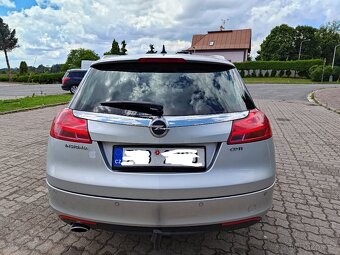 Vyměním za dodávku nebo 9 místné auto prodám Opel Insignia s - 9