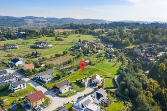 Stavební pozemek Petráveč - 9