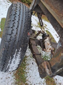 Sklápěcí Kára 3t brzděna náprava. - 9