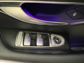 Mercedes-Benz Třídy E, E220d 4MATIC,AMG,HEAD-UP,koupeno v ČR - 9