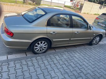 Hyundai Sonata 2,7l, V6, benzín, automat - 9