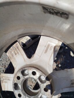 225/50 R17 - 9