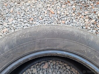 265/60 R18 NOKIAN - 9