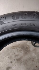 Goodyear Efficientgrip Performance 205/55 R17 - 9