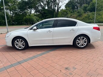 Peugeot 508 1.6 benzín 115kW, garážovaný - 9