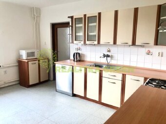 Pronájem RD 4+1 Hvozdná, okr. Zlín, CP 1135 m2 - 9