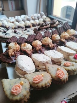 Domácí vánoční cukroví z másla 1 kg 900 - 9