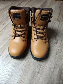 Dunlop vel.42 - 9