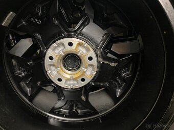 ORIGINAL ALU KOLA DACIA DUSTER 3 215/65/17 - 9