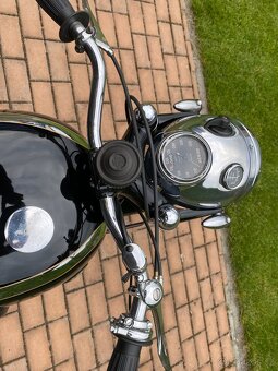 AJS - 9