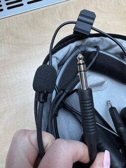 Bose a30 letecká sluchátka - 9