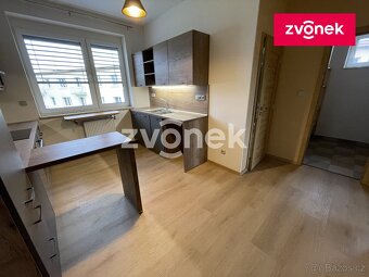 Nadstandardní novostavba bytu 3+kk v RD v atraktivní loka... - 9