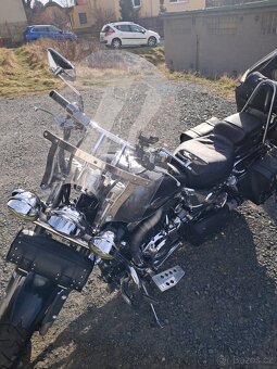 Suzuki vz 800 - 9