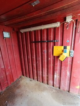 Malý skladový/lodní kontejner 2x2,5m - 9