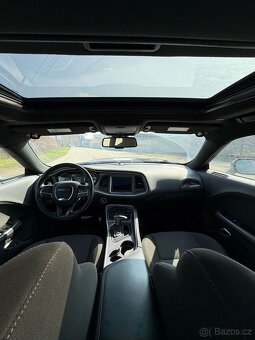 Dodge challenger 5.7 v8 R/T - 9