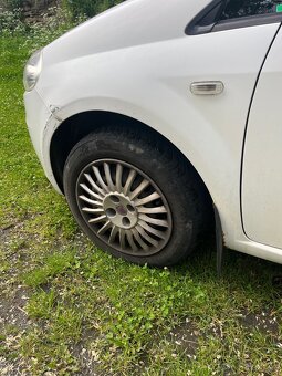 Fiat Punto 1.2 - 9