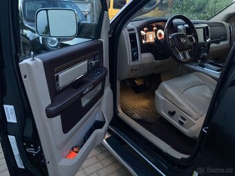 Dodge RAM 1500 Laramie 5,7 V8 LPG - 9