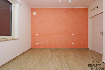 Prodej bytu 4+1, 145 m², Via Dante, Montesilvano, Itálie - 9