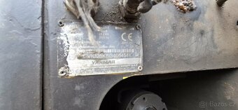 Yanmar Vio 25-4 - 9